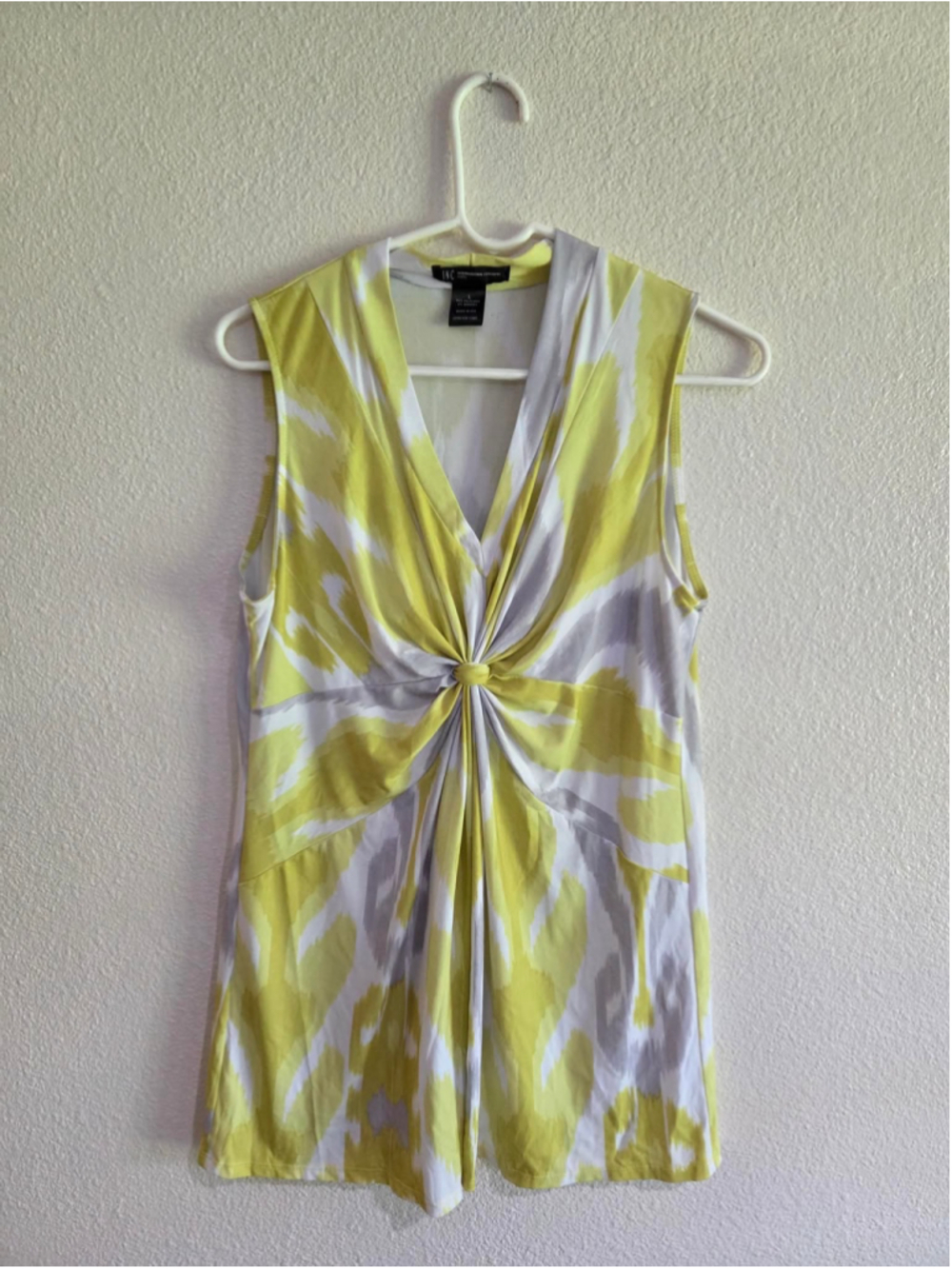 INC Petite Women’s L Twist Front Sleeveless Top Yellow Gray Abstract